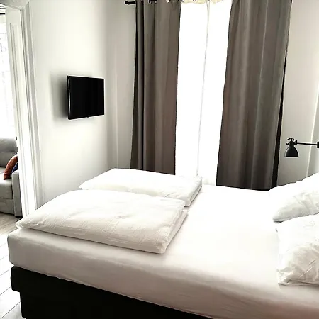 Stylish Apartment, Free Parking & Wifi Apartment *
